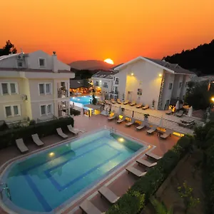**** Hotel Sea Breeze And Turkey
